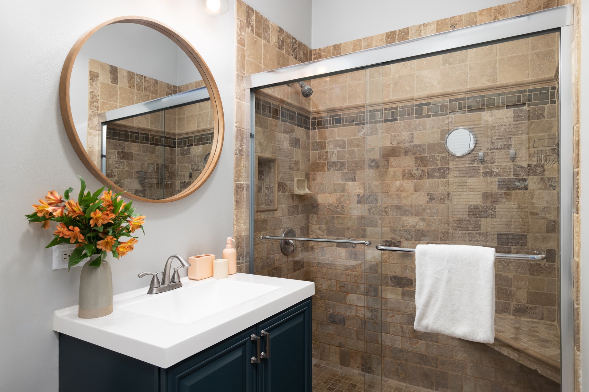 Dream Home Creators Bath Remodeling Display