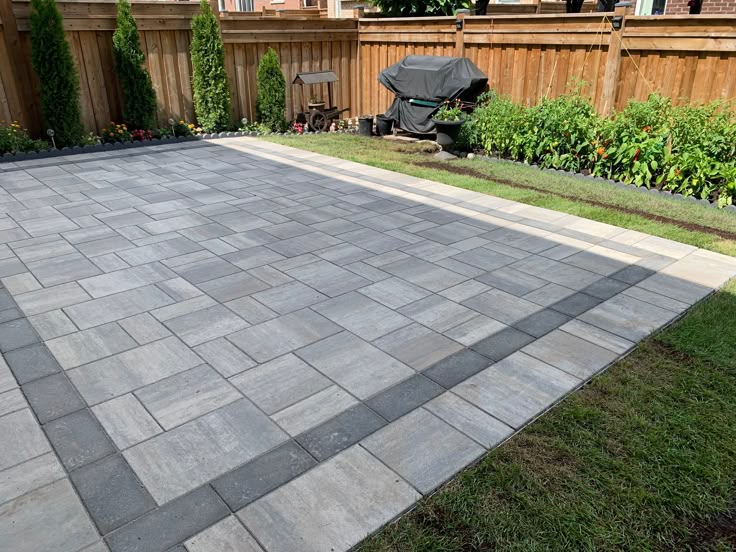 Trevista 50 Smooth Glacier Creek Interlocking Patio