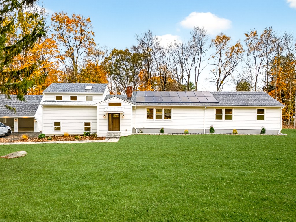 Roofing and Siding by Dream Home Creators